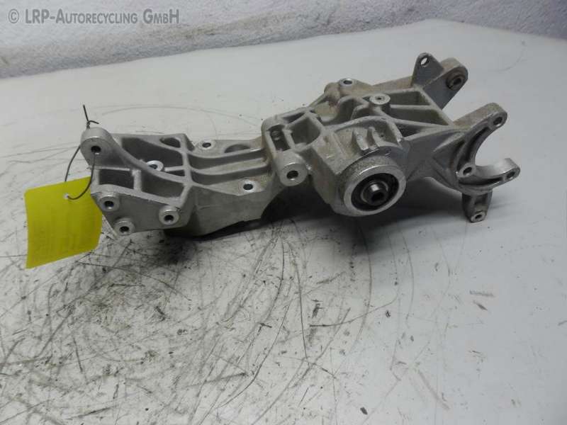 Audi A6 4B BJ1997 Aluhalter Lichtmaschine 058145523D